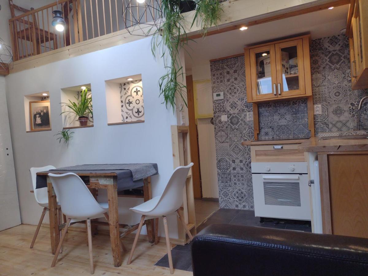 Studio Blizko Centra, Zilinska 20 Братислава Екстериор снимка